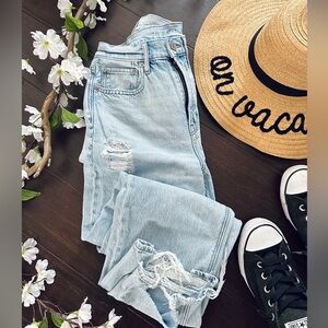 American Eagle Highest Rise 90s Boyfriend Jeans Light Wash Distressed 6 Long